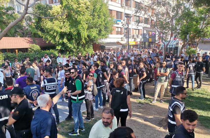 LGBT yürüyüşünde polis müdahalesi! Gözaltılar var