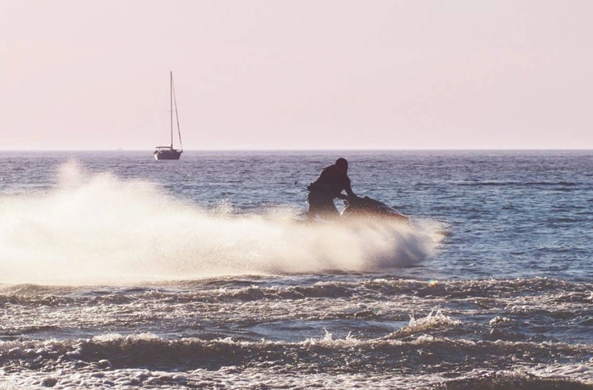 Jet skiyle 300 kilometre yolculuk!