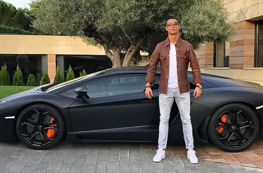 Cristiano Ronaldo'nun arabaları rüya gibi