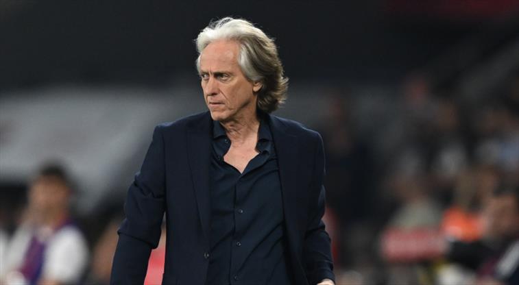 Jorge Jesus resmen ders veriyor! 