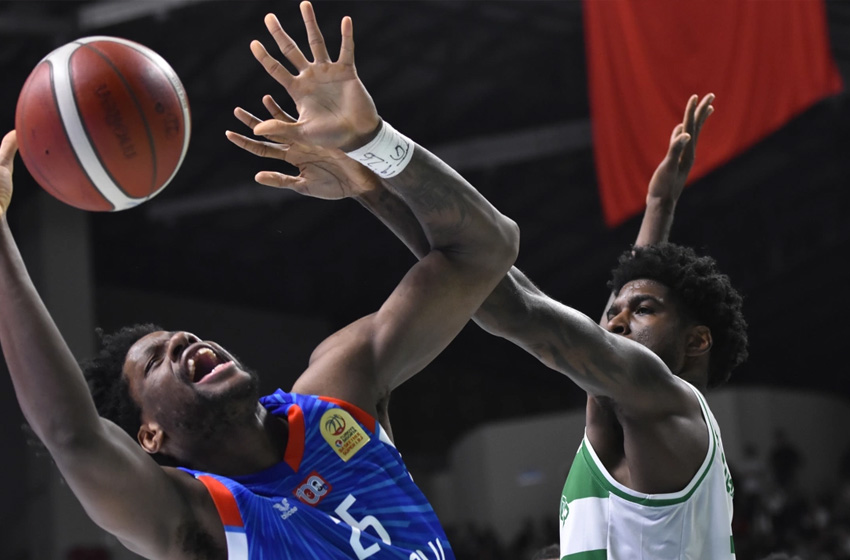 Lider Anadolu Efes, Bursa'da ter attı!