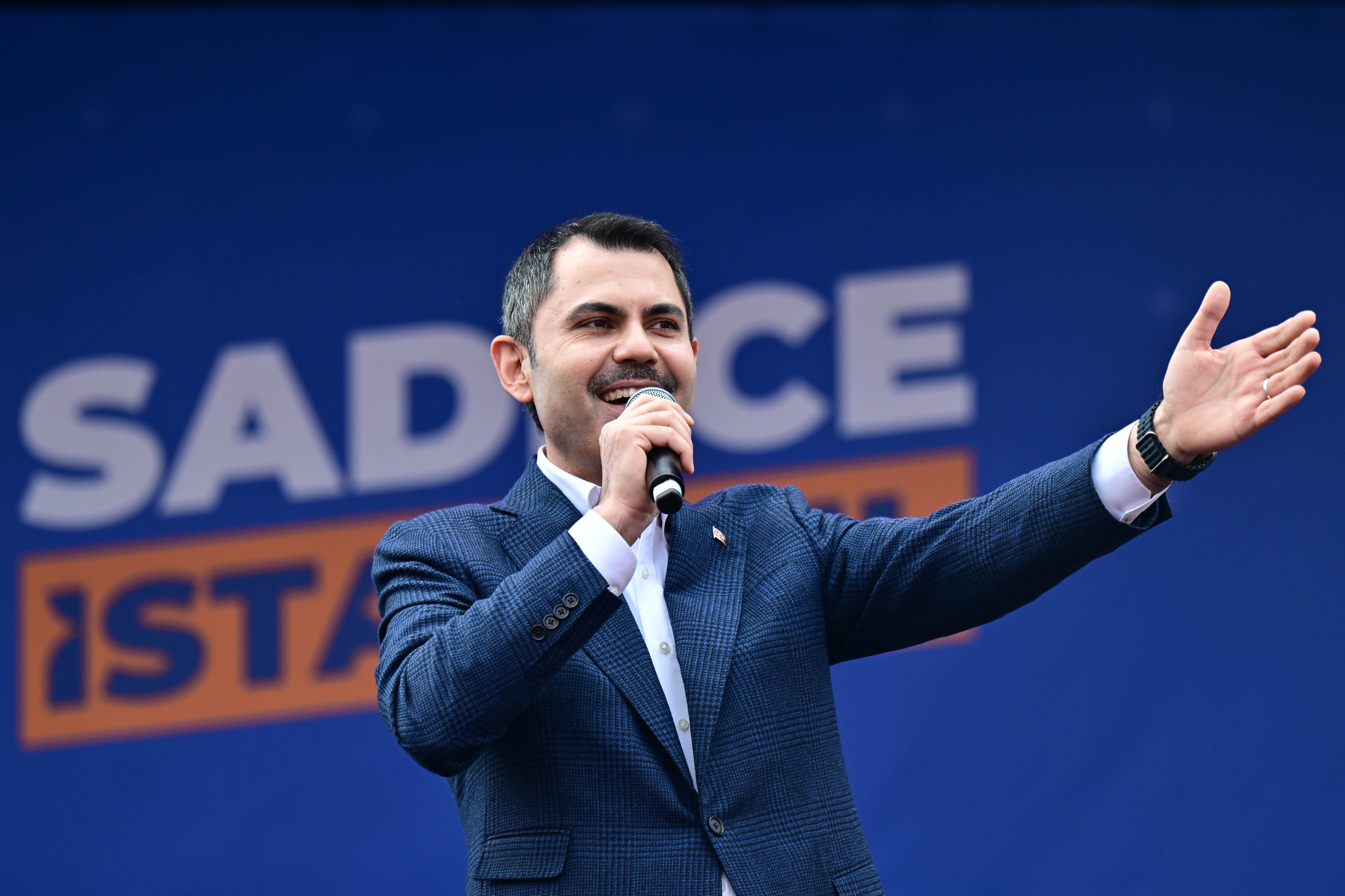 Murat Kurum mu, İmamoğlu mu daha iyi dans ediyor? İzleyin!