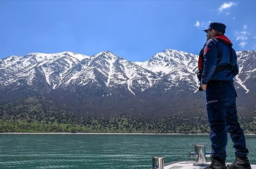 'Van Gölü'nün incisi' üreme döneminde güvenlik güçlerine emanet