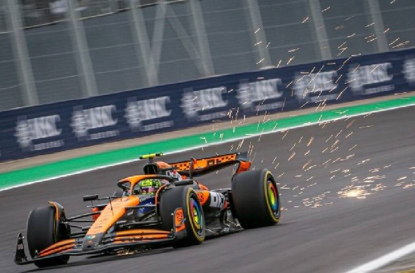 Formula 1'de McLaren 26 yıl sonra ilk kez takımlar şampiyonu oldu