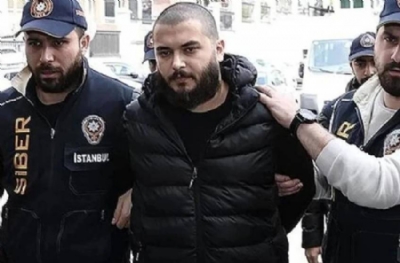 Kendini iple değil çarşafla astı