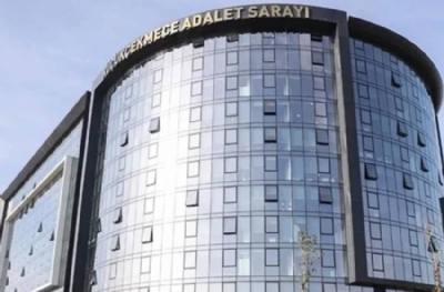 Avukat, Hakime Saldırdı