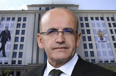 Mehmet Şimşek istifanın eşiğinde mi?