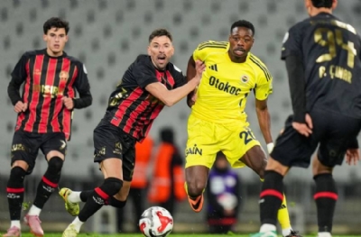 Fenerbahçe 'Gümrük'e takıldı: Lige havlu attı