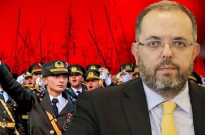 Teğmen Ebru Eroğlu'nun avukatı Erhan Afyoncu'ya tanık ifadesi ile yanıt verdi