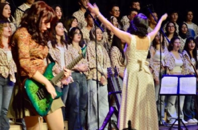 Gençlerden  “Nostalji Gecesi”Nde Müzik Ziyafeti