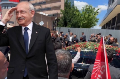 Kemal Kılıçdaroğlu CHP Genel Merkezi'nde