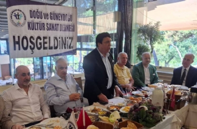 Edebiyat Ve Kültür Buluşması:  Yazar Orhan Sancar’ın Söyleşi Ve İmza Gününe Yoğun İlgi