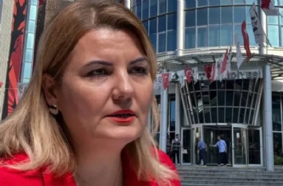 İzmit Belediyesi Başkanı Fatma Kaplan Hürriyet ve eşi gözaltında