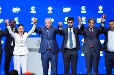 İstanbul'dan üç CHP'li başkan AK Parti'ye geçti