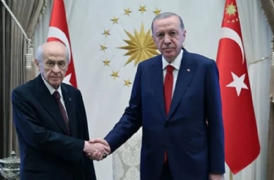 Siyasetin nabzı Beştepe'de attı