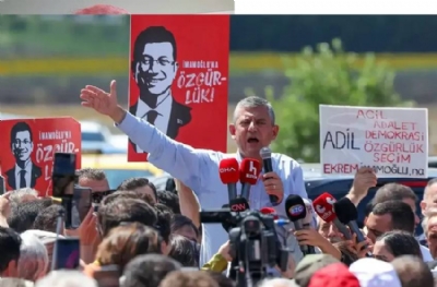 Özgür Özel'den İBB Davası hakimine sert eleştiri!
