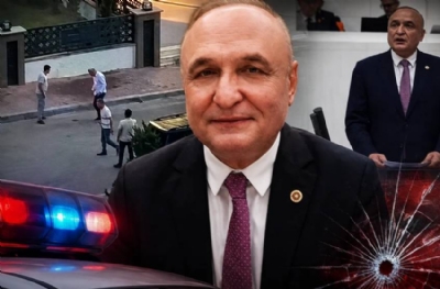 YENİ Partili Melih Meriç'e sokak ortasında bıçaklı saldırı! 